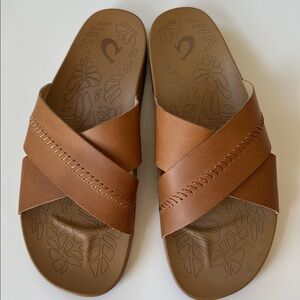 OluKai Women’s Kipe’a ‘Olu Leather Sandals in Sahara Size 11 Beachy Boho Slides